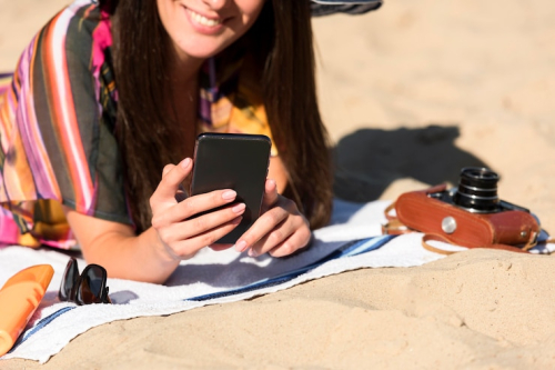 Safety Tips for Solo Travelers: Social Media Solutions